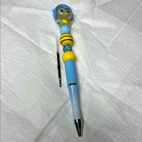 Hand Crafted Character Pen - Picture 1 of 4